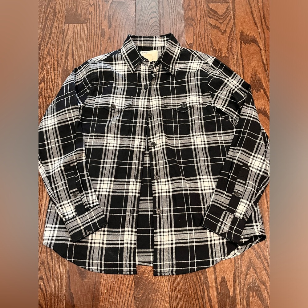 Tilley Black and White Flannel Size Small